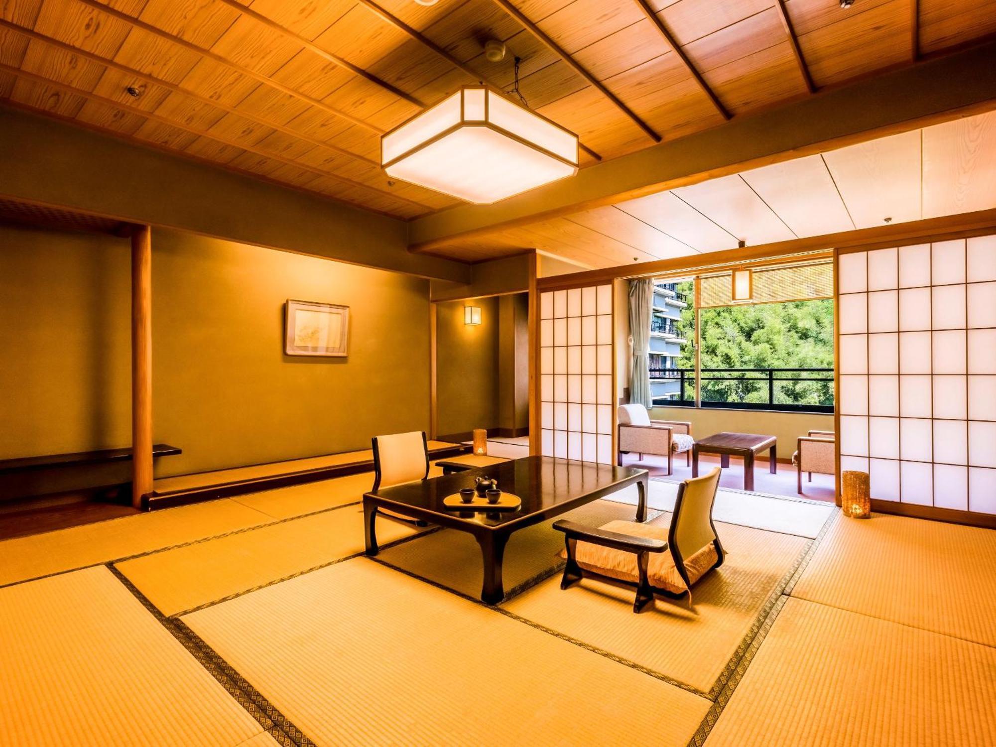 Ooedo Onsen Monogatari Premium Saiki Bekkan Misasa Ngoại thất bức ảnh