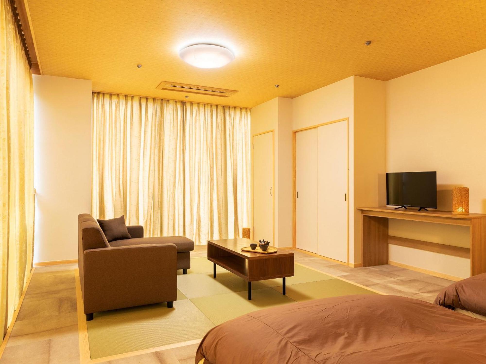 Ooedo Onsen Monogatari Premium Saiki Bekkan Misasa Phòng bức ảnh
