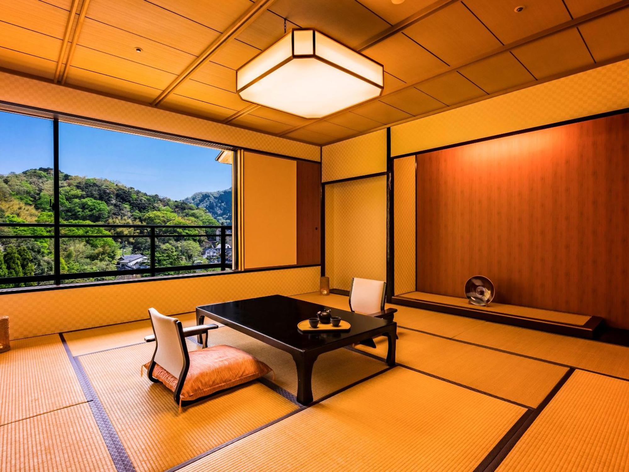 Ooedo Onsen Monogatari Premium Saiki Bekkan Misasa Phòng bức ảnh