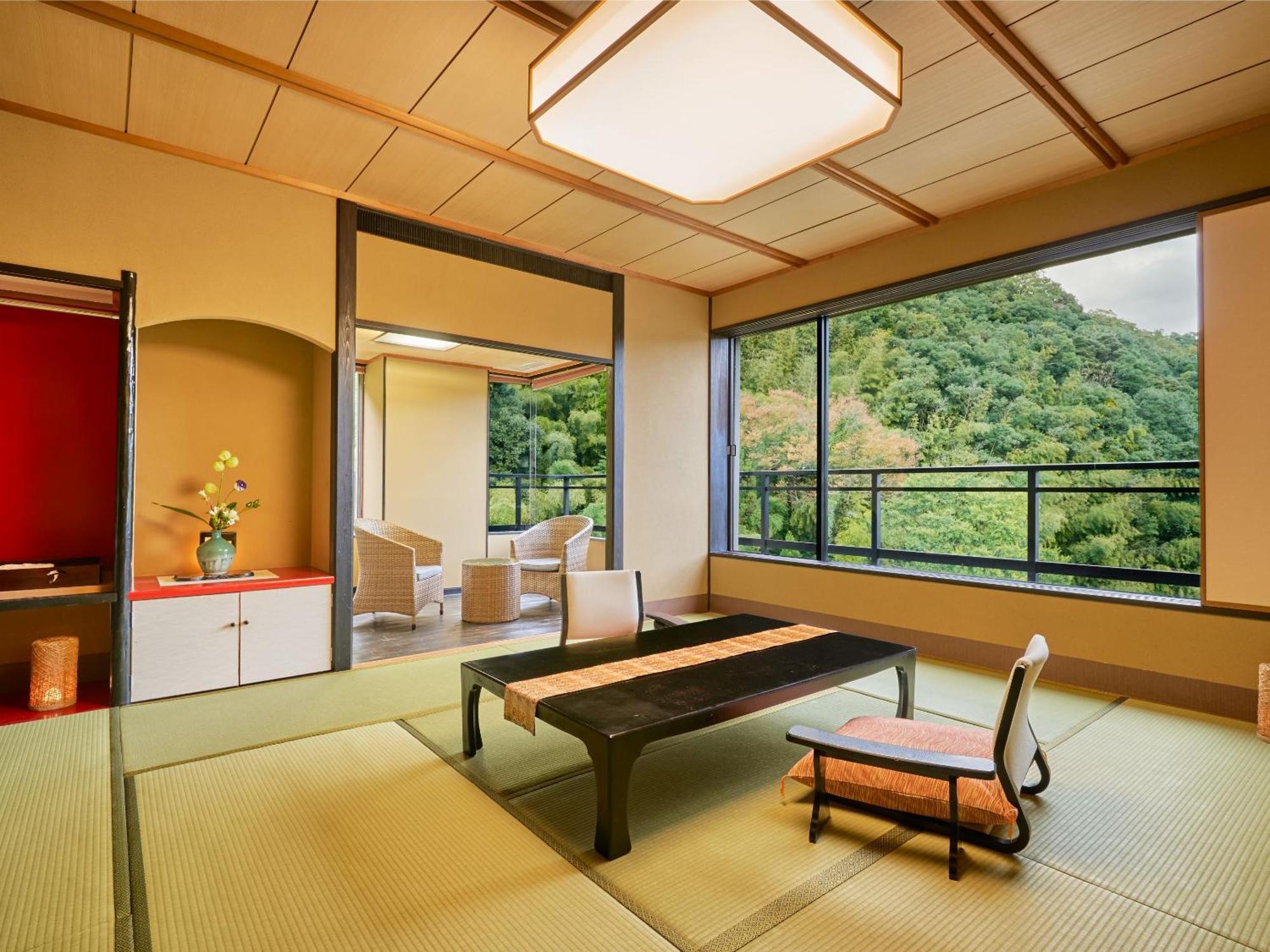 Ooedo Onsen Monogatari Premium Saiki Bekkan Misasa Phòng bức ảnh