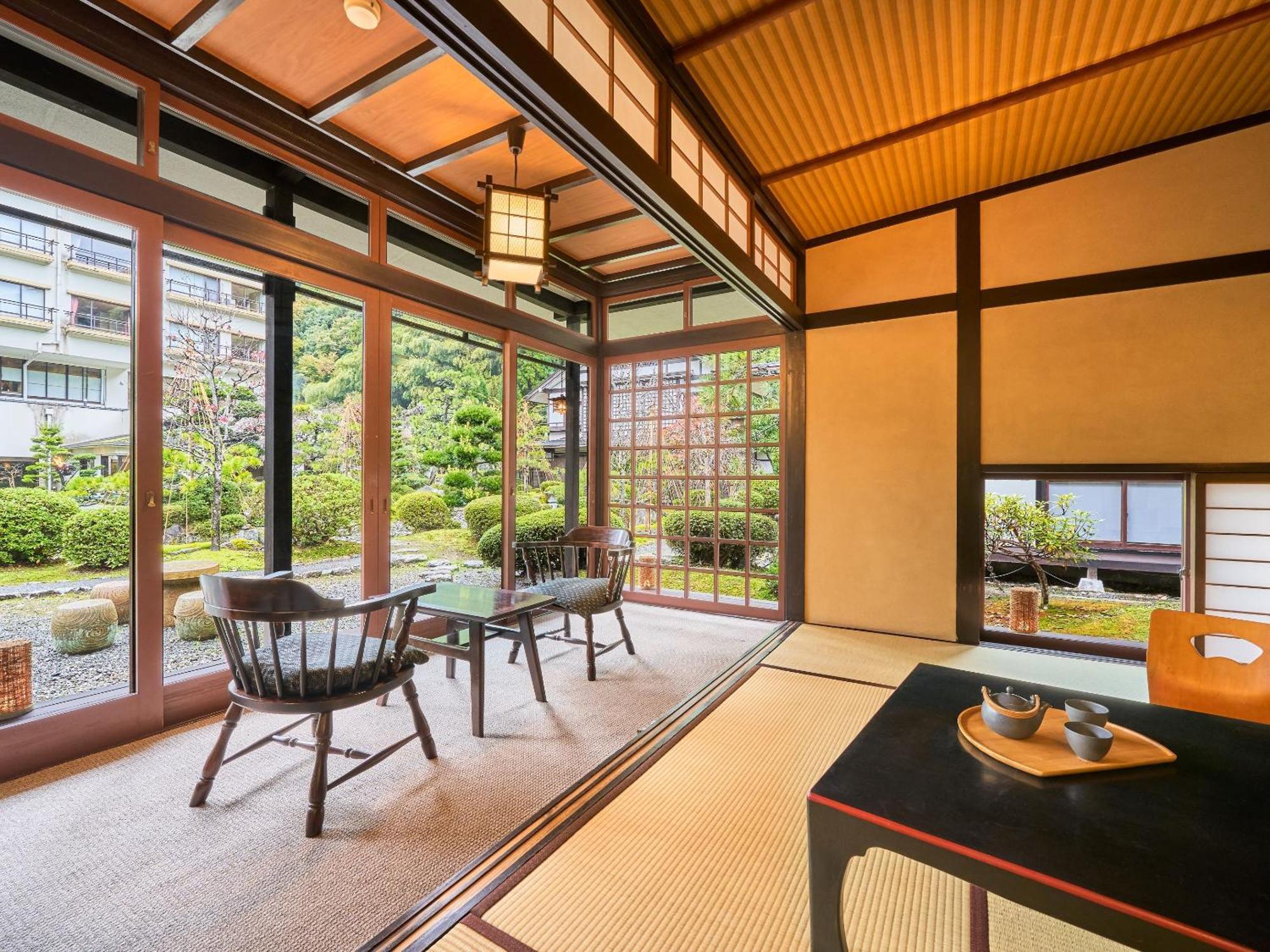 Ooedo Onsen Monogatari Premium Saiki Bekkan Misasa Phòng bức ảnh